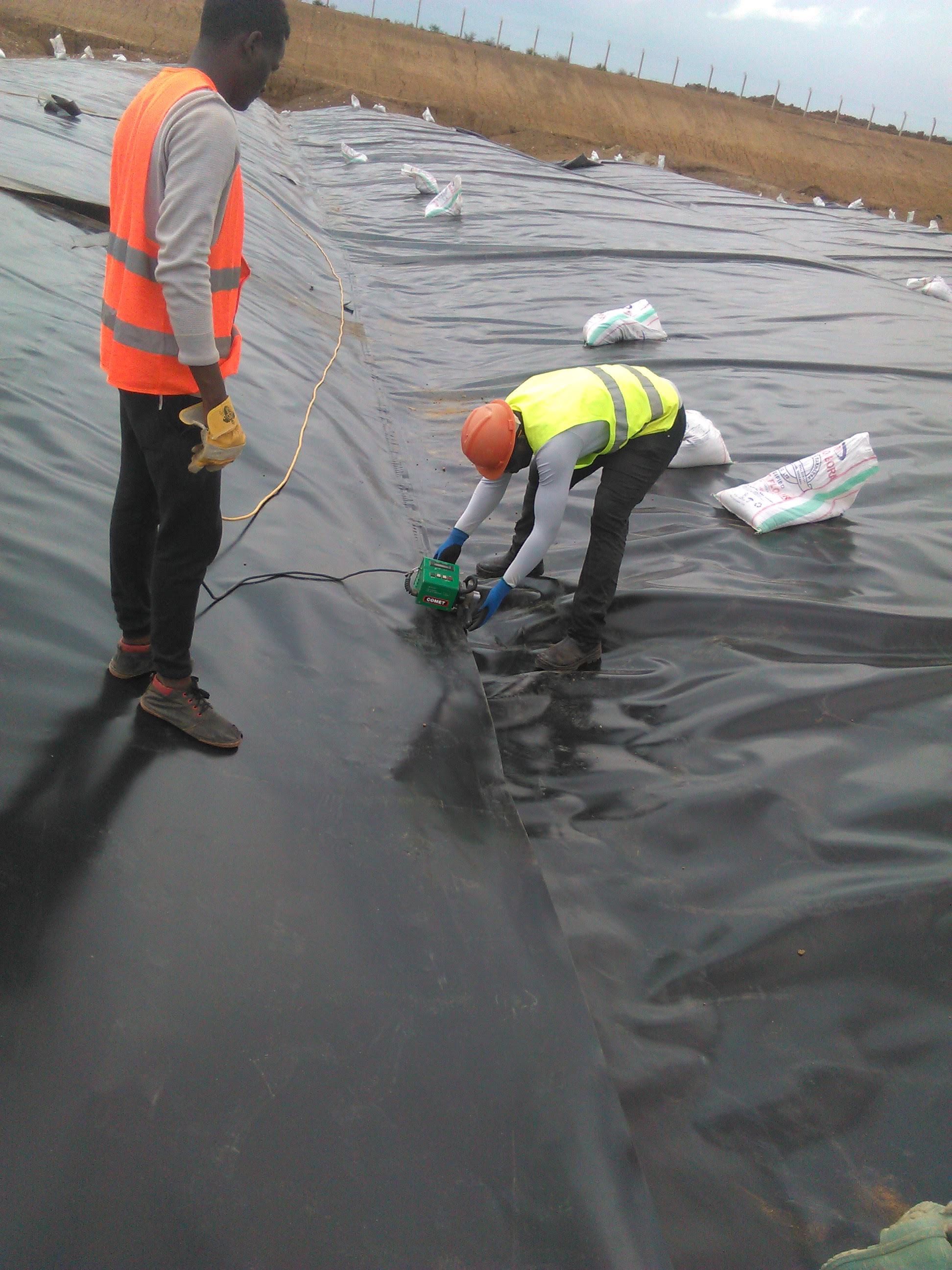 Water containment Dam HDPE Installation